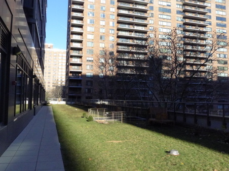 Enlarge photo 21