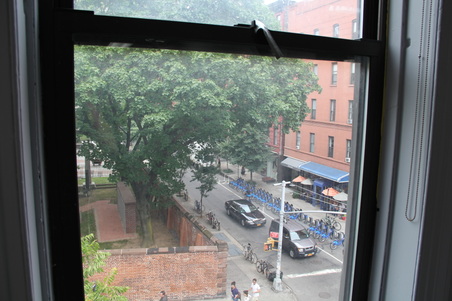 Enlarge photo 8