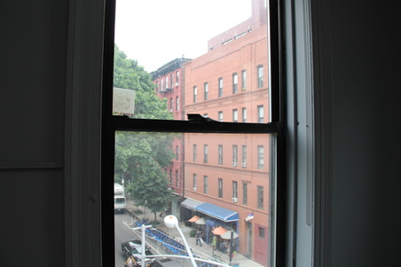 Enlarge photo 9
