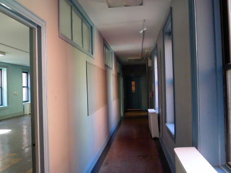 Enlarge photo 24