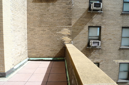 Enlarge photo 22