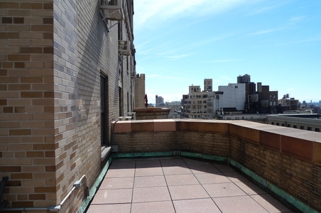 Enlarge photo 29