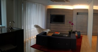 Enlarge photo 14