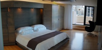 Enlarge photo 17