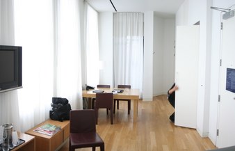 Enlarge photo 2