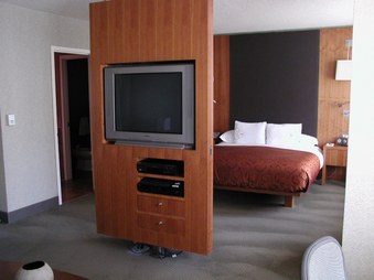 Enlarge photo 19