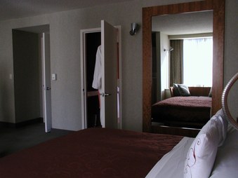 Enlarge photo 22