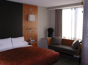 Enlarge photo 24