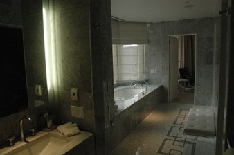 Enlarge photo 46
