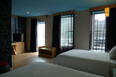 Enlarge photo 12