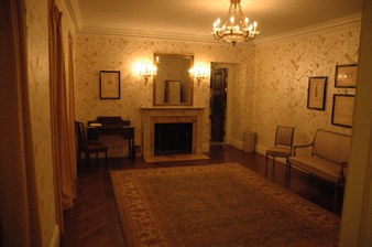Enlarge photo 118