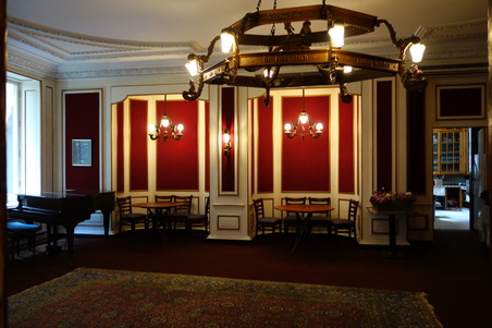 Enlarge photo 25