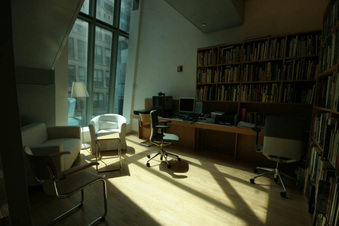 Enlarge photo 42