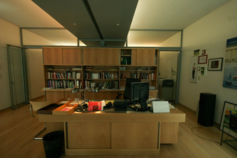 Enlarge photo 69