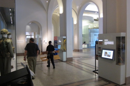 Enlarge photo 19
