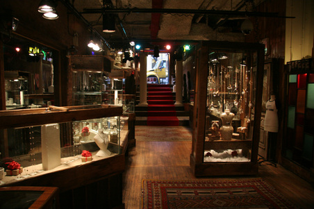 Enlarge photo 19