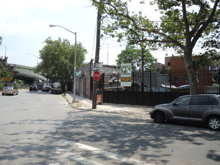 Enlarge photo 19