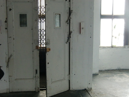 Enlarge photo 14