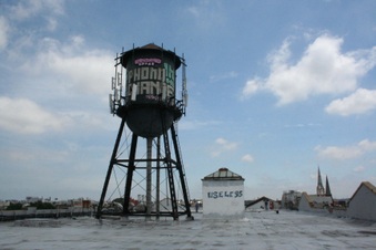 Enlarge photo 17