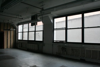 Enlarge photo 32