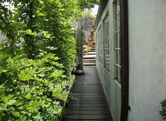 Enlarge photo 24