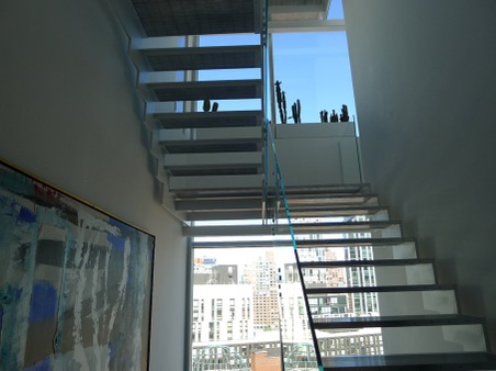 Enlarge photo 24