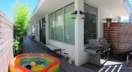 Enlarge photo 44