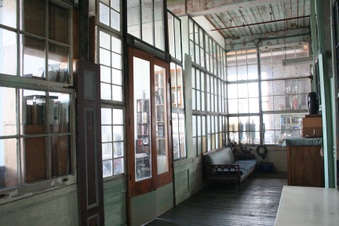 Enlarge photo 15