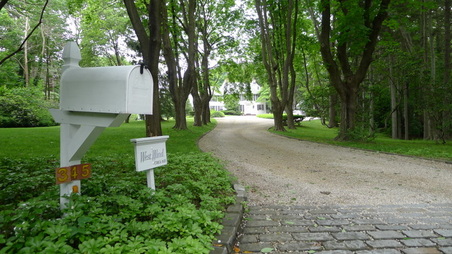 345 Centre Island Dr- Centre Island