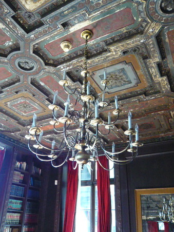 Enlarge photo 12