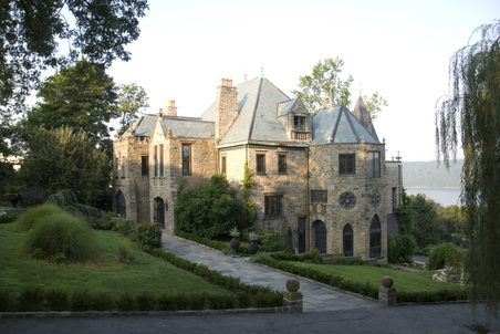 Greystone Court