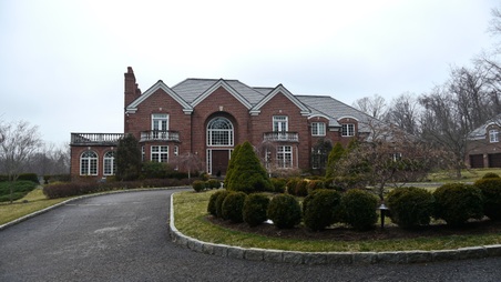 Enlarge photo 1