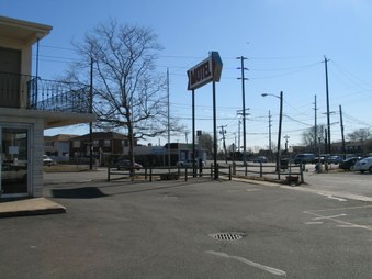 Enlarge photo 11