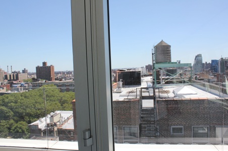 Enlarge photo 13