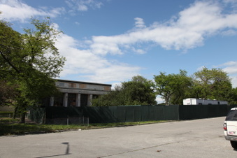 Enlarge photo 89