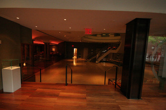 Enlarge photo 12