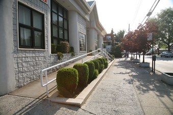 Enlarge photo 4