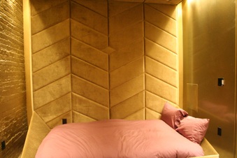 Enlarge photo 53