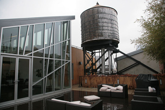 Enlarge photo 27