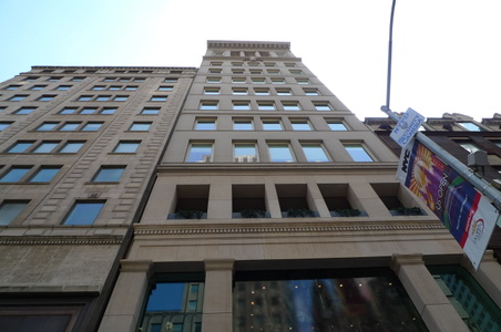 681 5th Ave PH 17th Fl