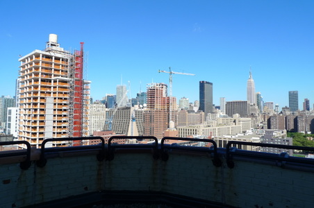 Enlarge photo 42