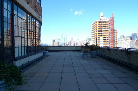 Enlarge photo 43