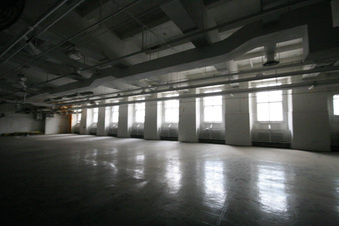 Enlarge photo 19