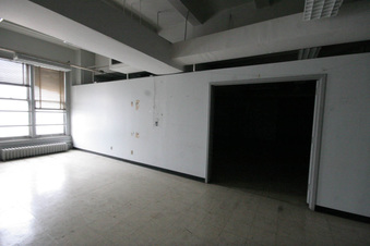 Enlarge photo 112