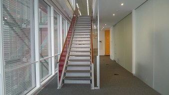 Enlarge photo 22