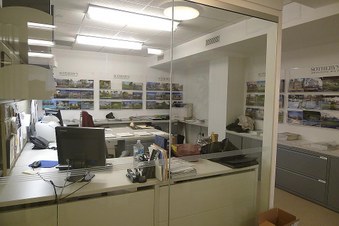 Enlarge photo 35
