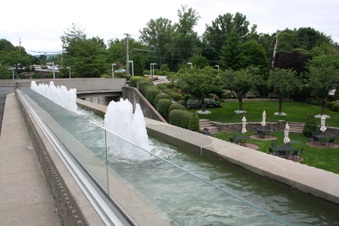 Enlarge photo 75