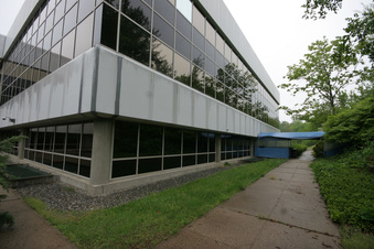 Enlarge photo 32