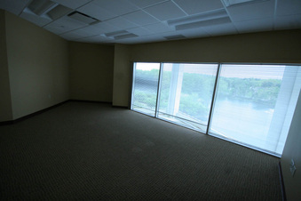 Enlarge photo 151