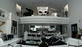 Enlarge photo 10